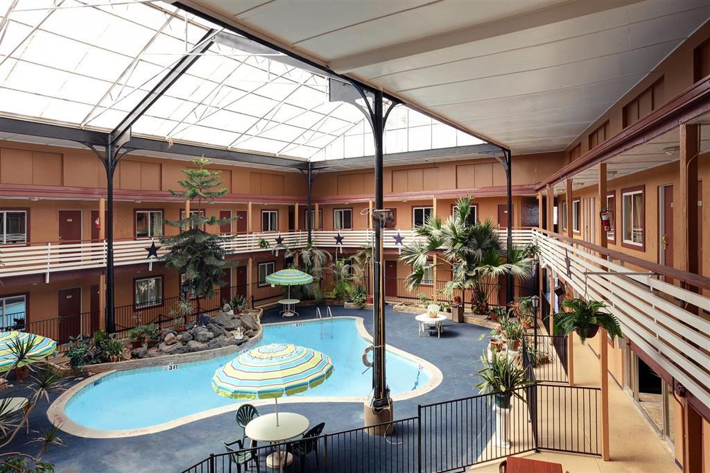 Budget Host Inn Арлингтон Удобства фото