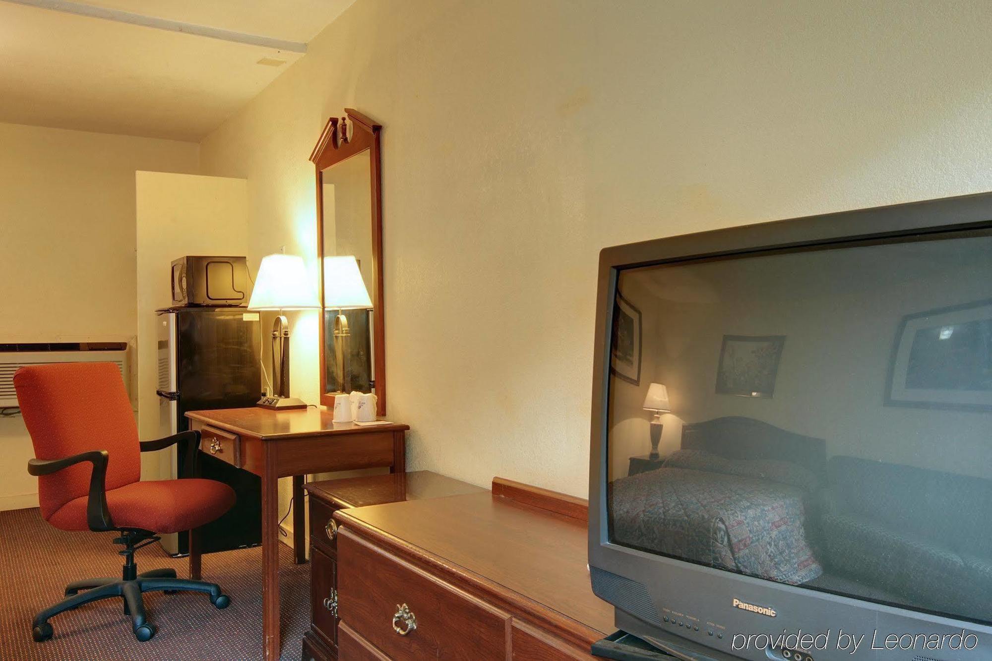 Budget Host Inn Арлингтон Номер фото